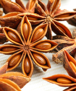 DRIED STAR ANISE